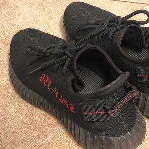 Yeezy Boost 350 V2 Black/Red